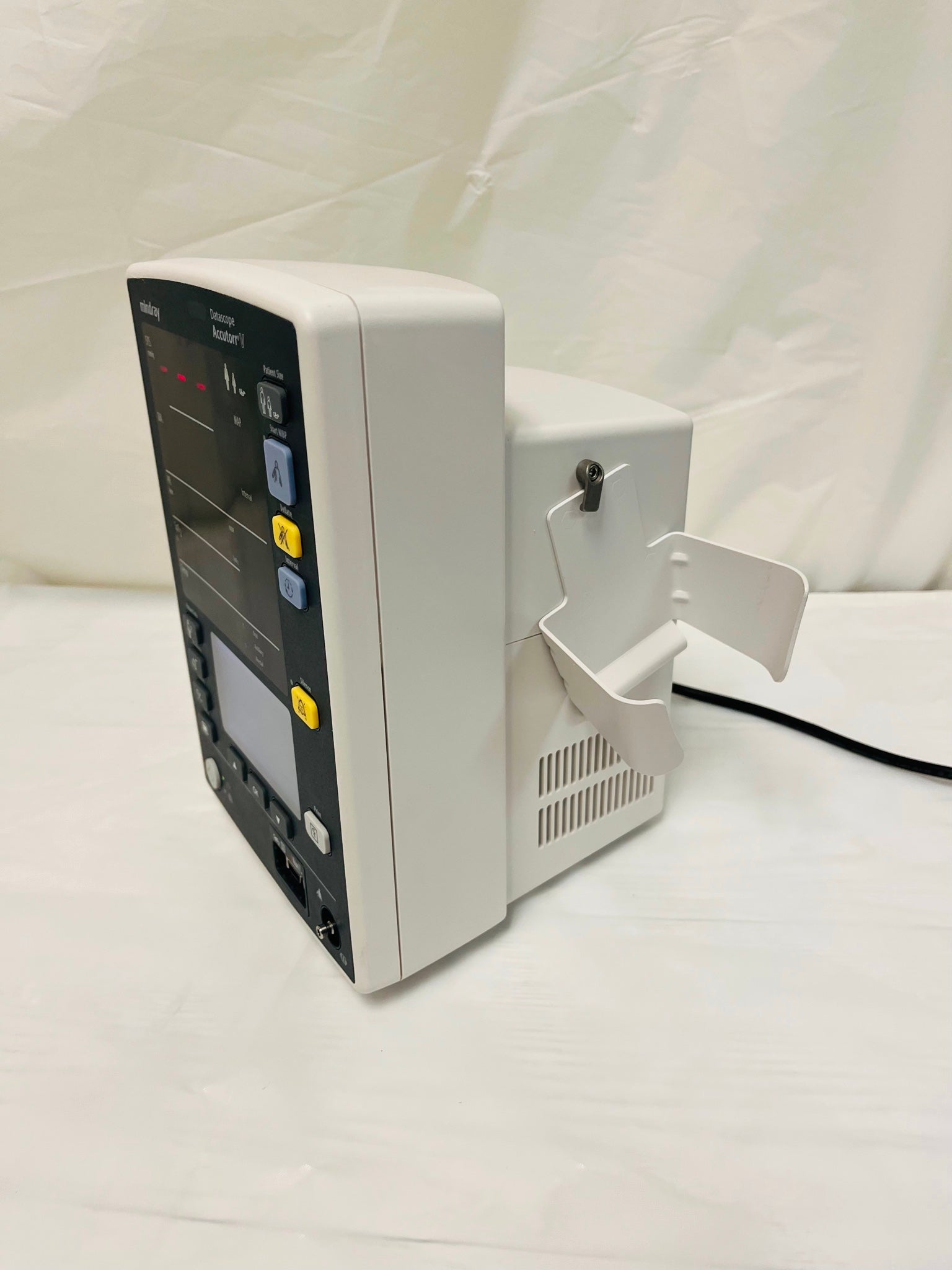 Mindray Datascope accutorr. DIAGNOSTIC ULTRASOUND MACHINES FOR SALE